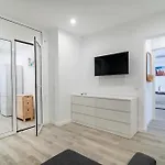 Salatan Apartments, Plaza Paris