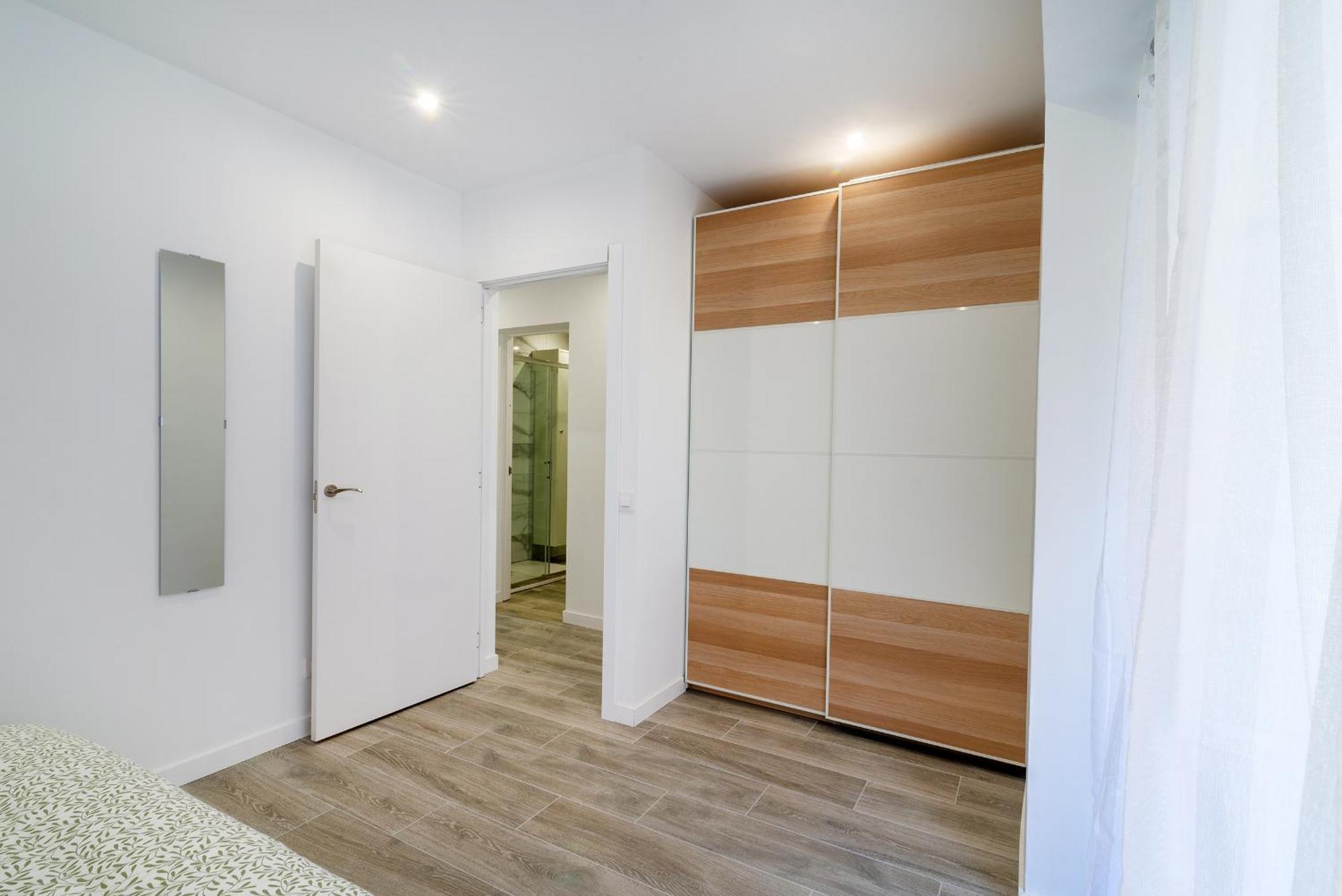 Salatan Apartments, Plaza Paris * Lloret de Mar