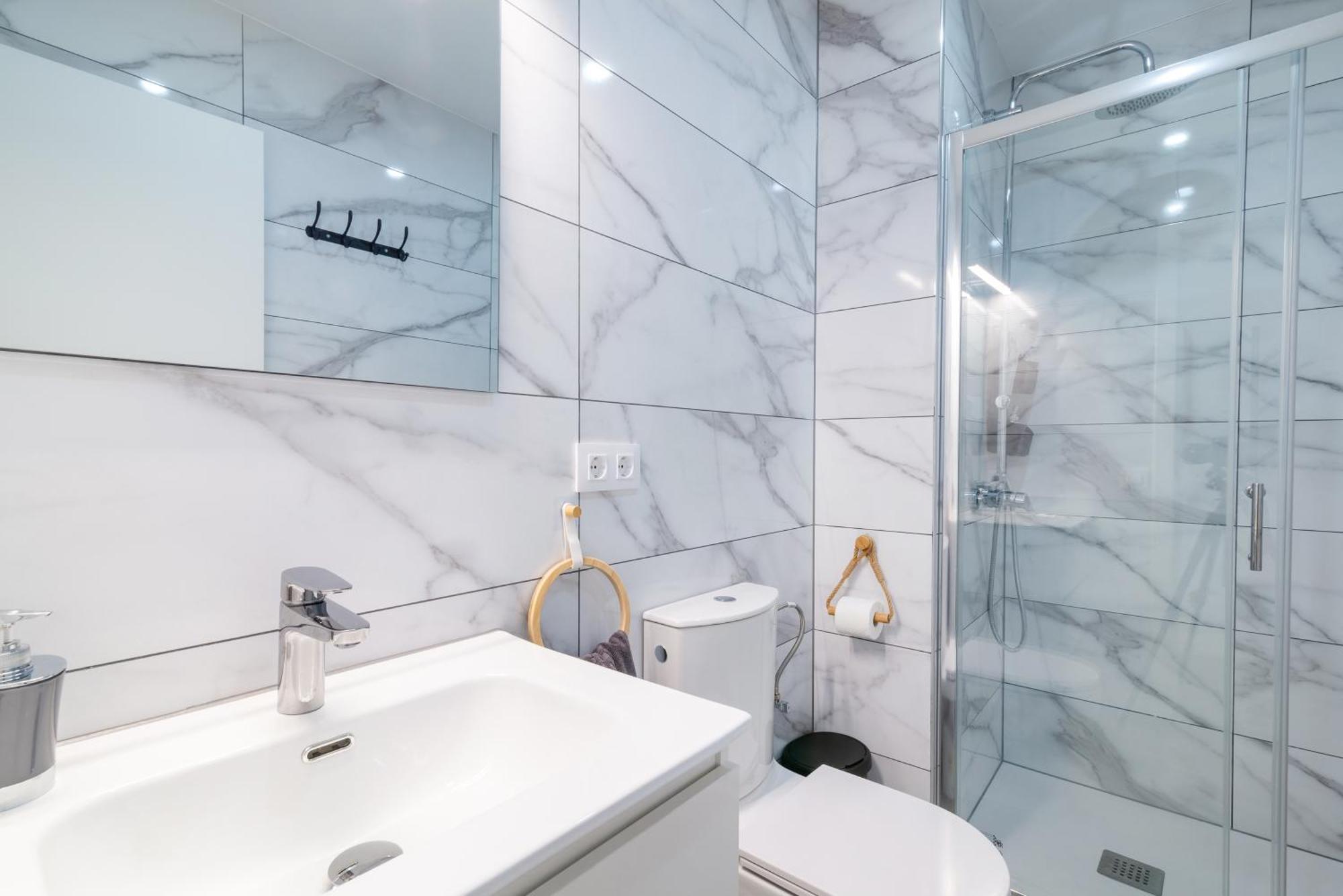 Salatan Apartments, Plaza Paris * Lloret de Mar
