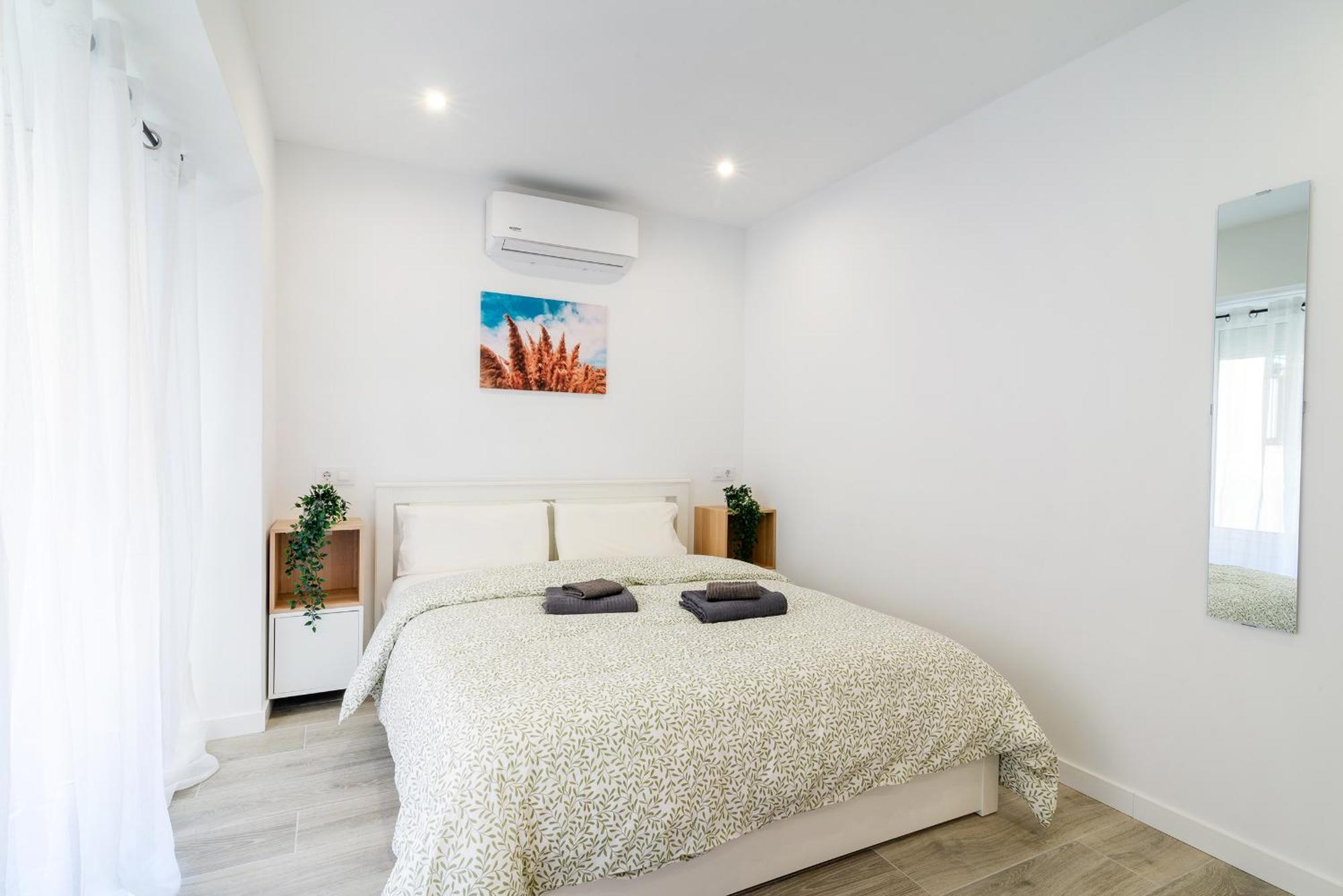 Salatan Apartments, Plaza Paris