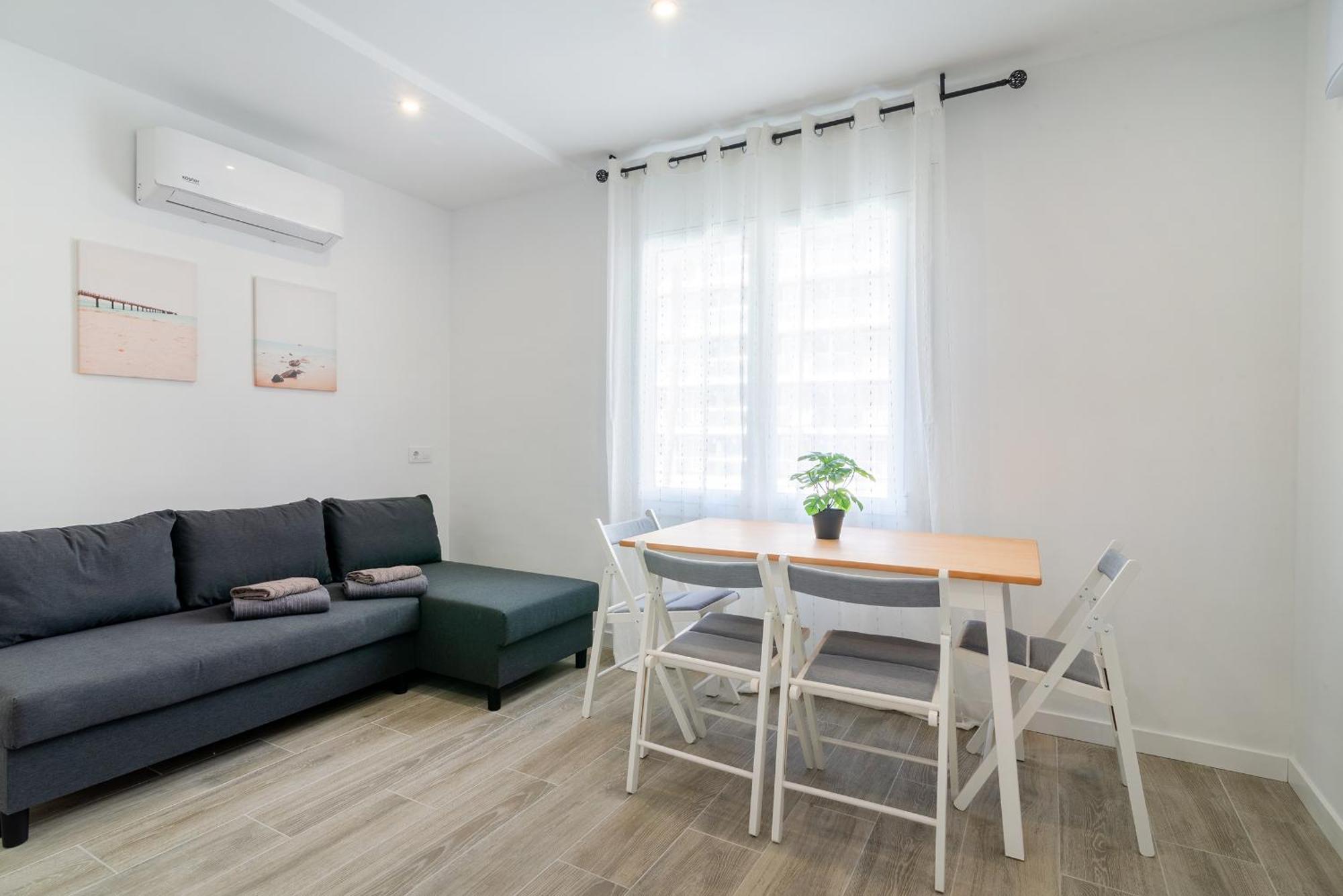 Salatan Apartments, Plaza Paris *