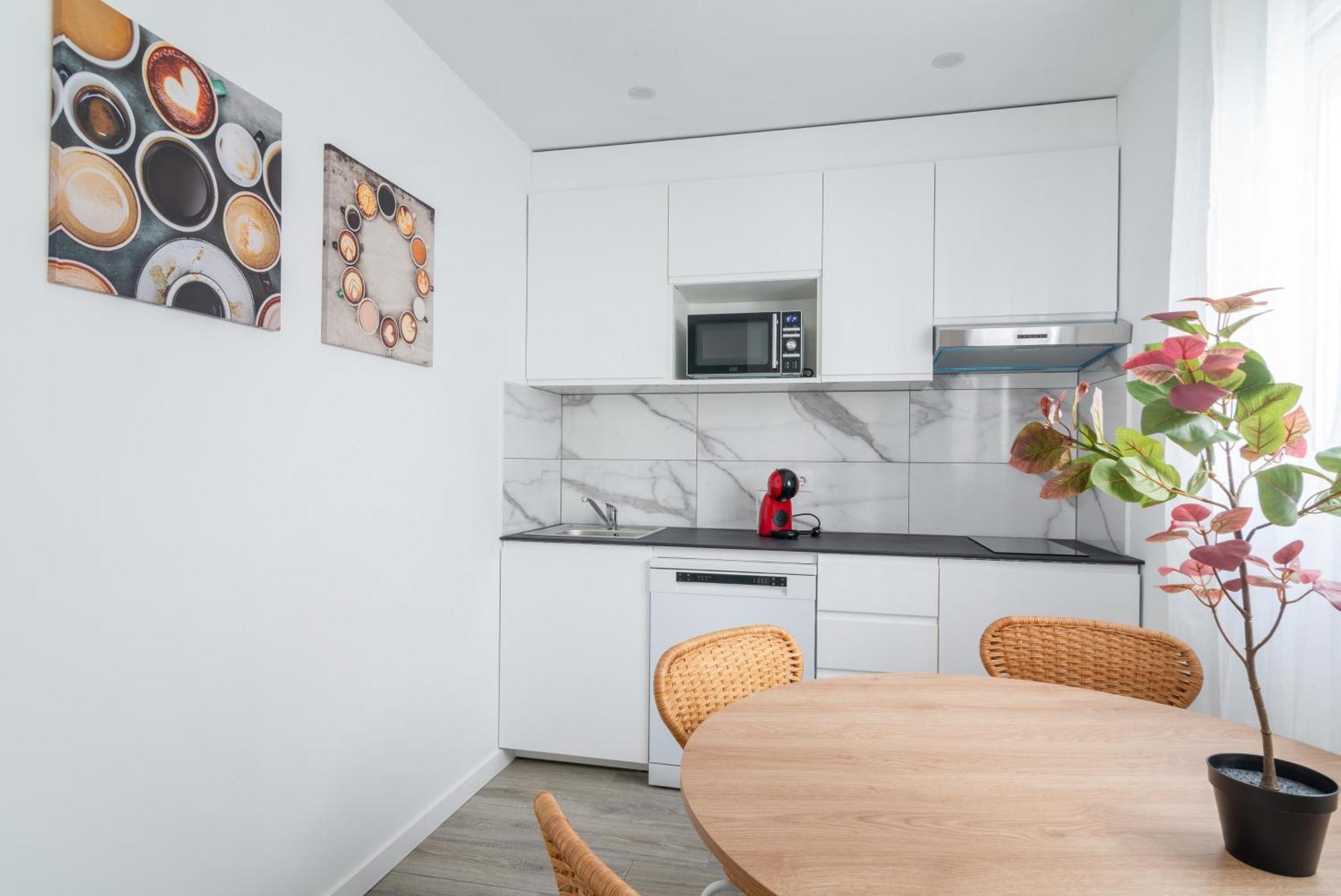 Salatan Apartments, Plaza Paris *