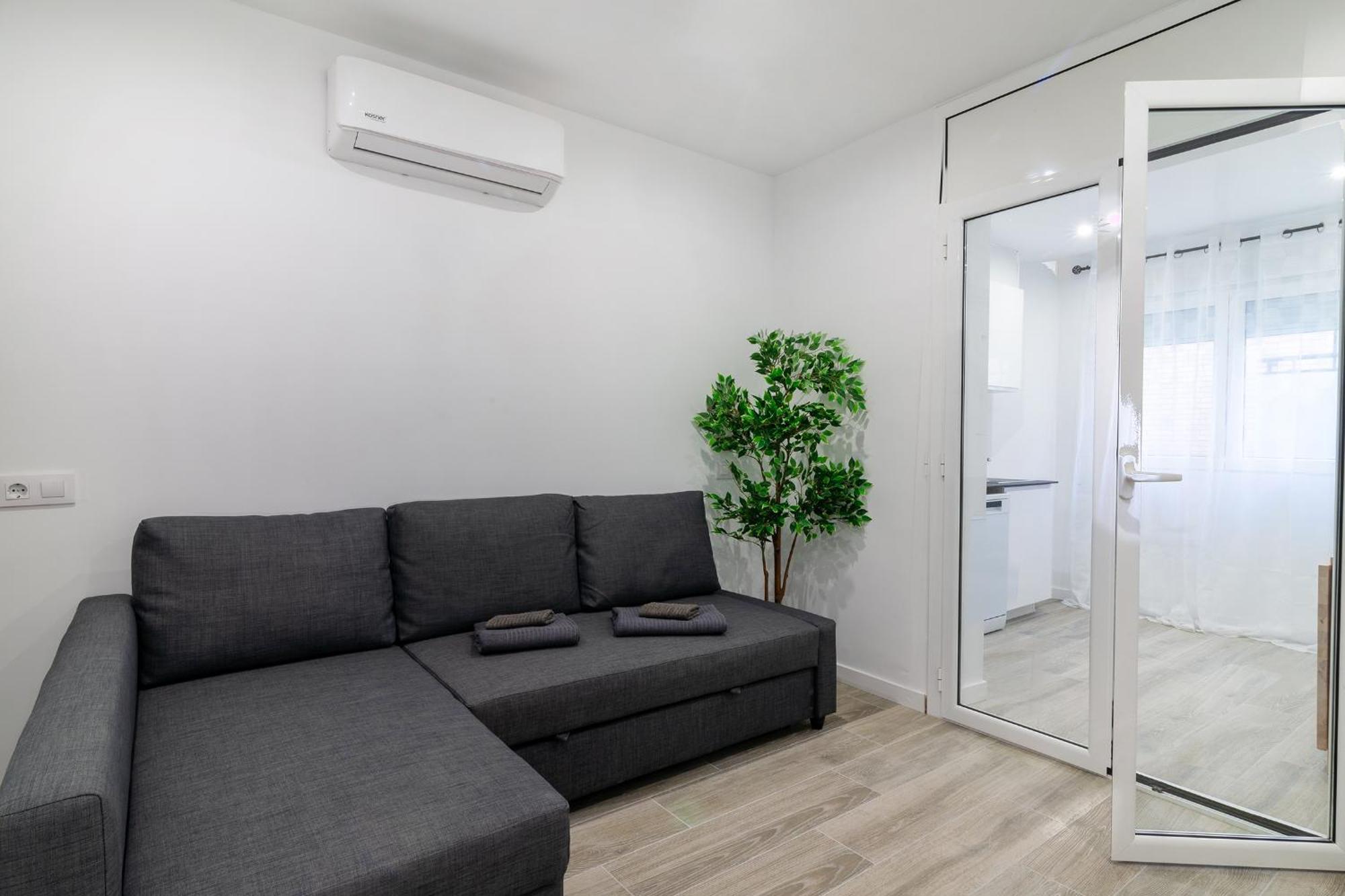 Salatan Apartments, Plaza Paris *