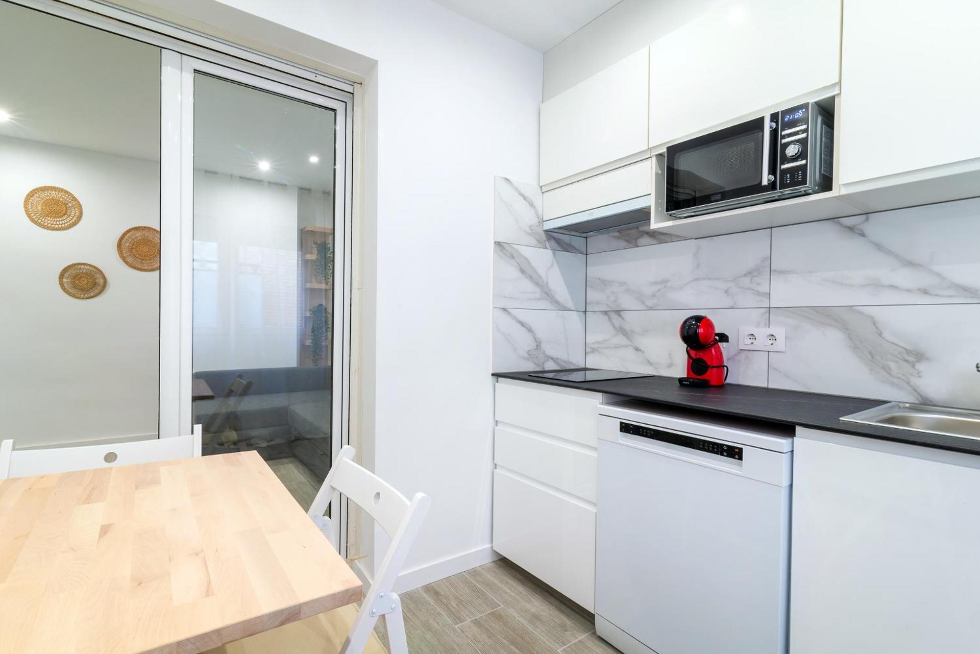 Salatan Apartments, Plaza Paris Lloret de Mar