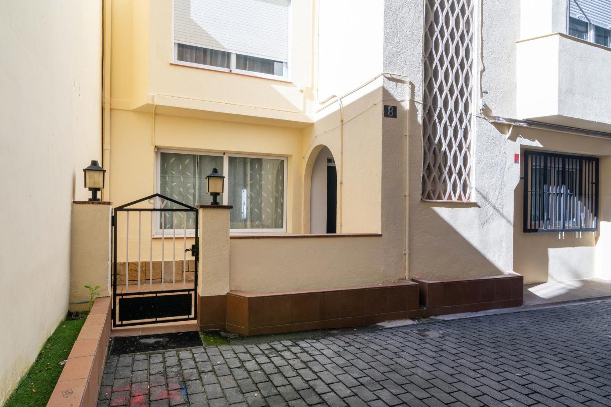 Salatan Apartments, Plaza Paris