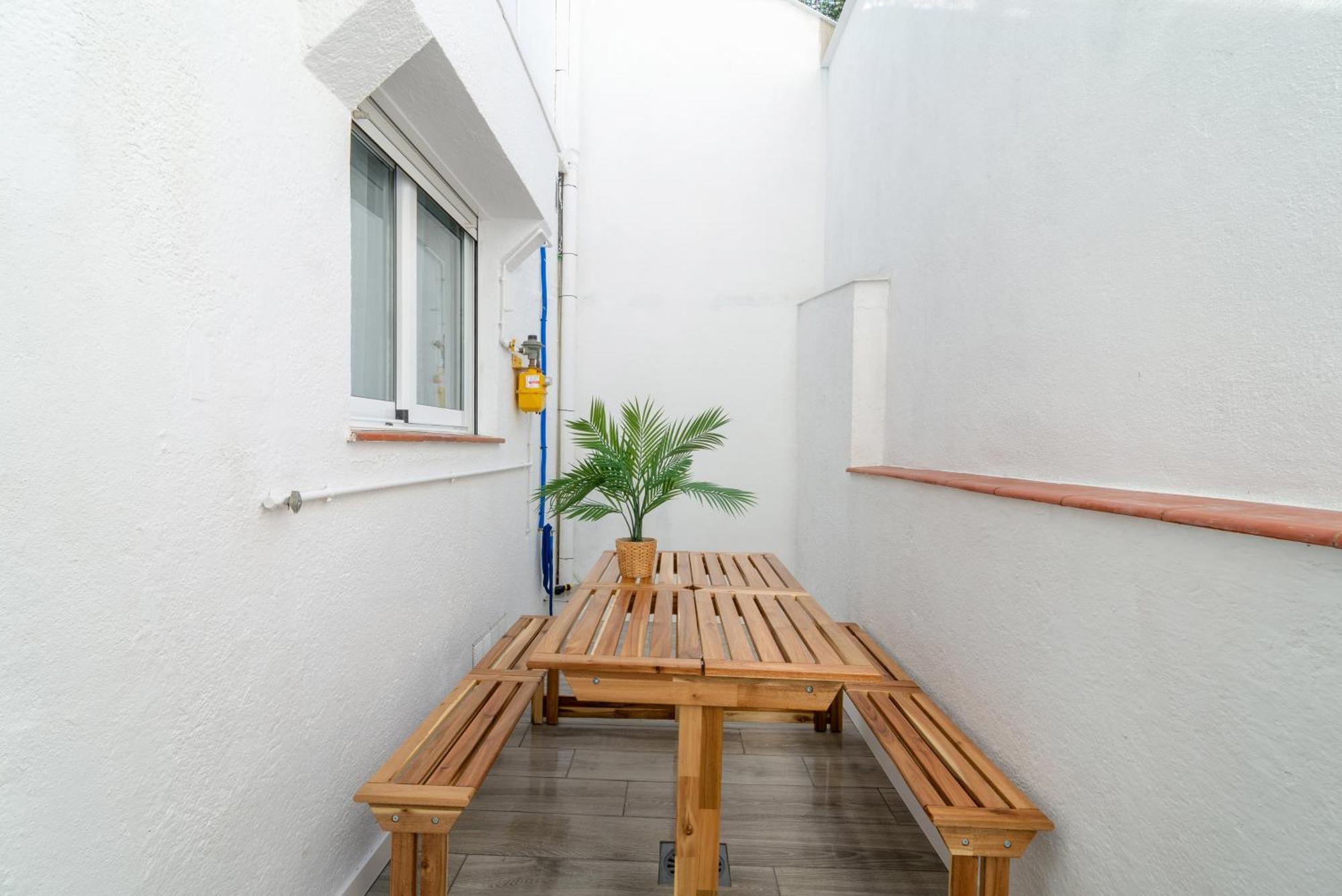 Salatan Apartments, Plaza Paris