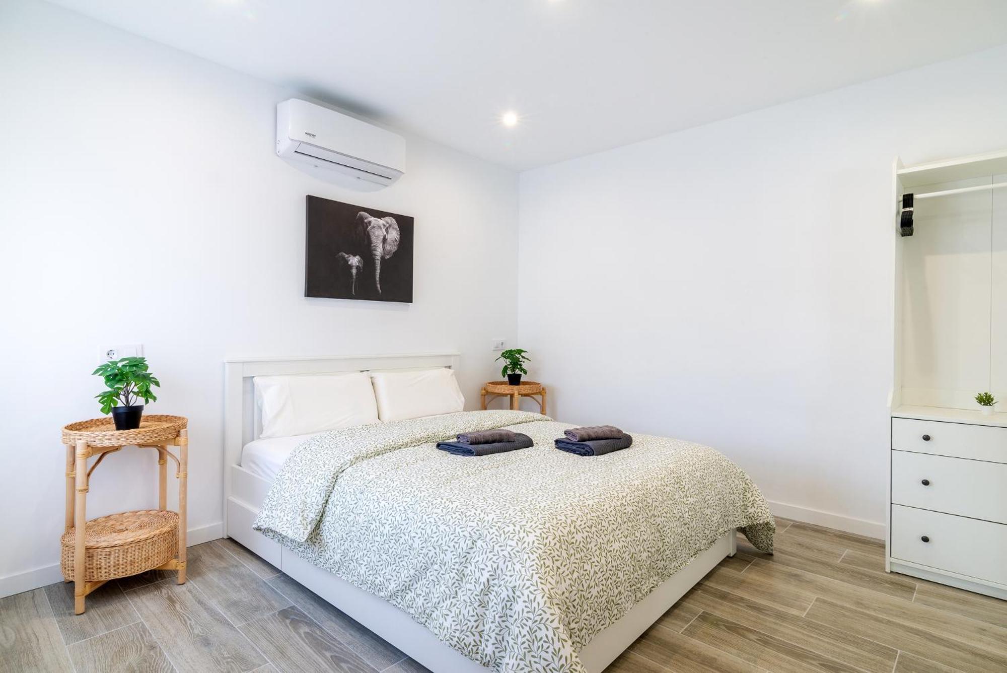 Salatan Apartments, Plaza Paris Appartement Lloret de Mar
