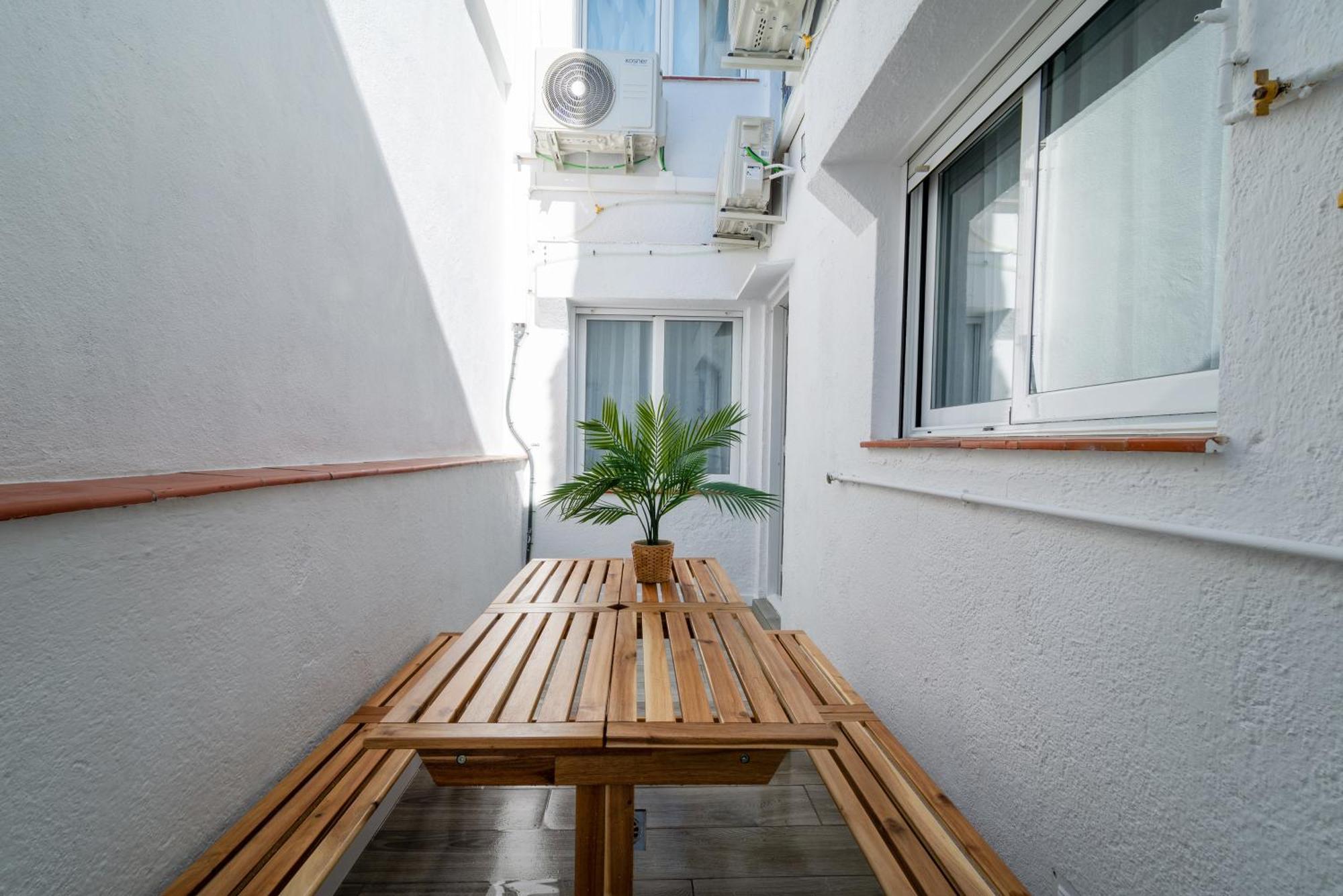 Salatan Apartments, Plaza Paris *